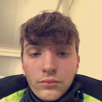 Babysitter in Stoke-on-Trent: Cam