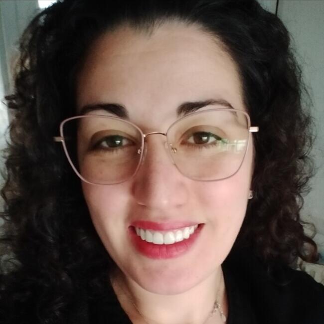 Babysitter in Gex: Bouchra