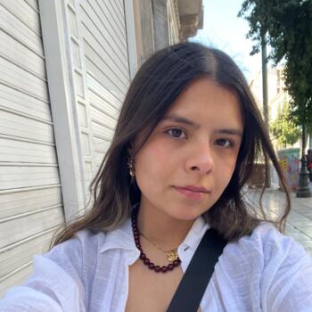 Babysitter in San Fernando: Josefina Del Pino