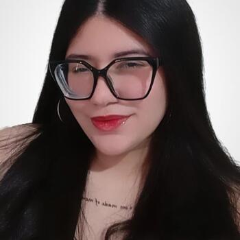 Babá em Pindamonhangaba: Liriel