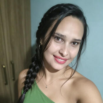 Babysitter Montes Claros: Sheila