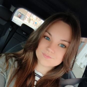 Baby-sitter Halle: Sarah