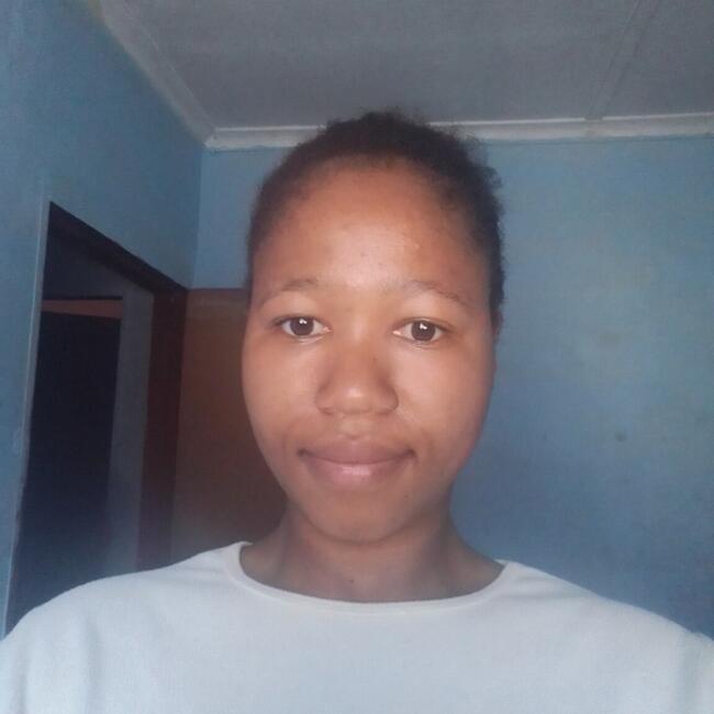 Babysitter in Cape Town: Nomathamsanqa