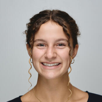 Baby-sitter in Fribourg: Anabel