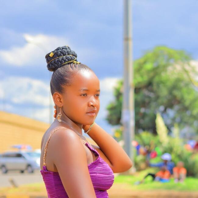 Babysitter in Nairobi: SYPRINE