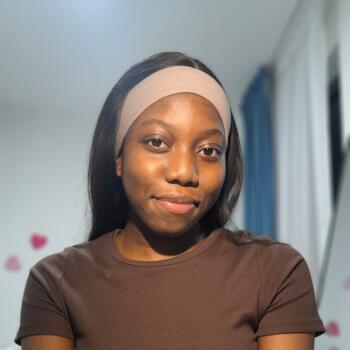 Babysitter in Angers: Farel Esther