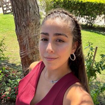 Babysitter in Funes: Candela