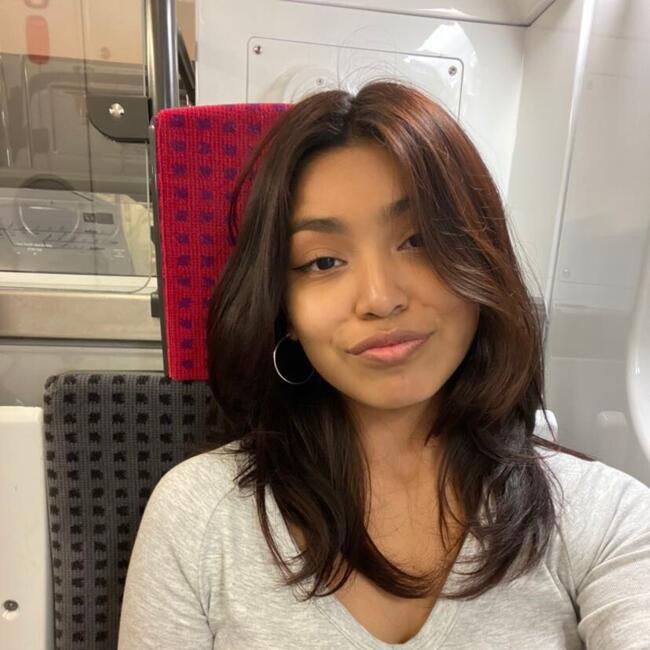 Babysitter in Paris: Emeline