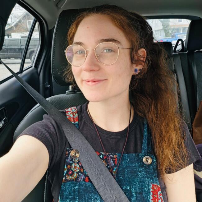 Babysitter in Cleveland: Tessa