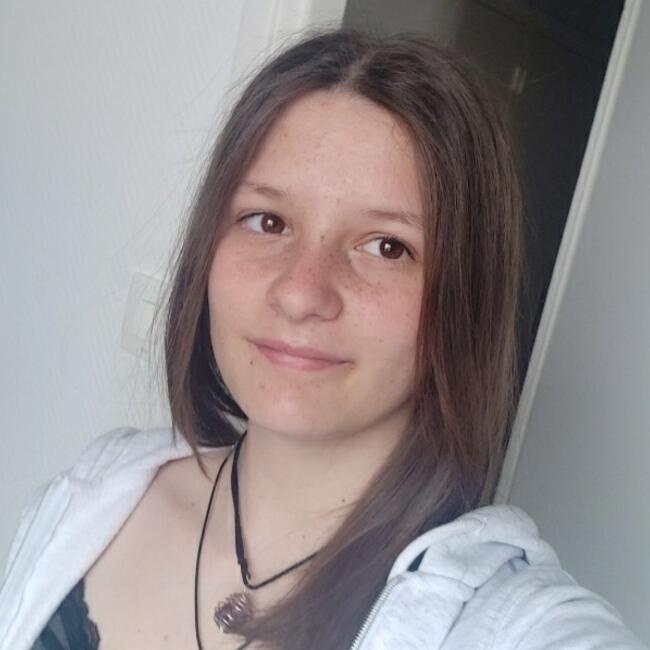Babysitter in La Montagne: Laura