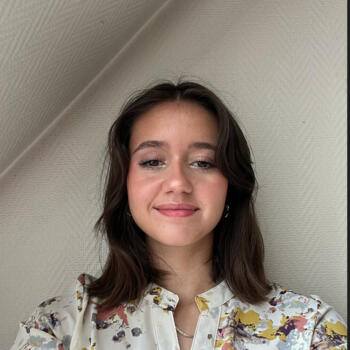 位於巴黎的臨時保母: Lou