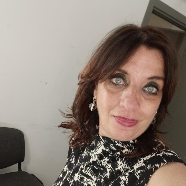 Babysitter a Casalnuovo di Napoli: Elisabetta