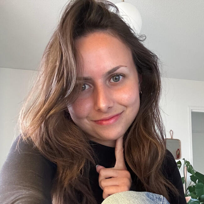 Babysitter in Albi: Amy