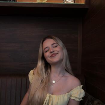 Babysitter in Vienna: Gentiana