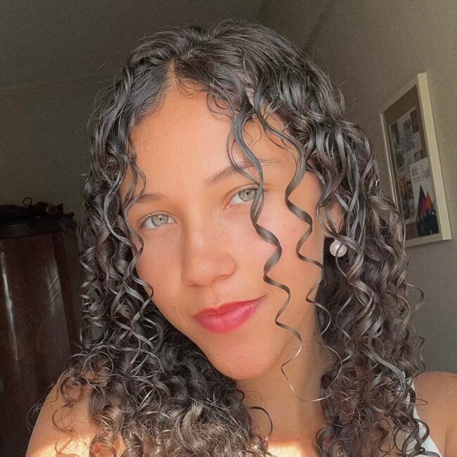 Babysitter em Almada: Geovana