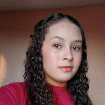 Babysitter in Campinas: Larissa