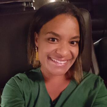 Babysitter in Salvador: Indiara