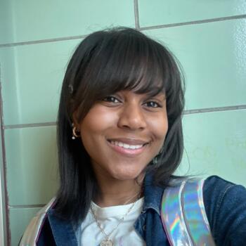 Babysitter in Rochester: Aniya