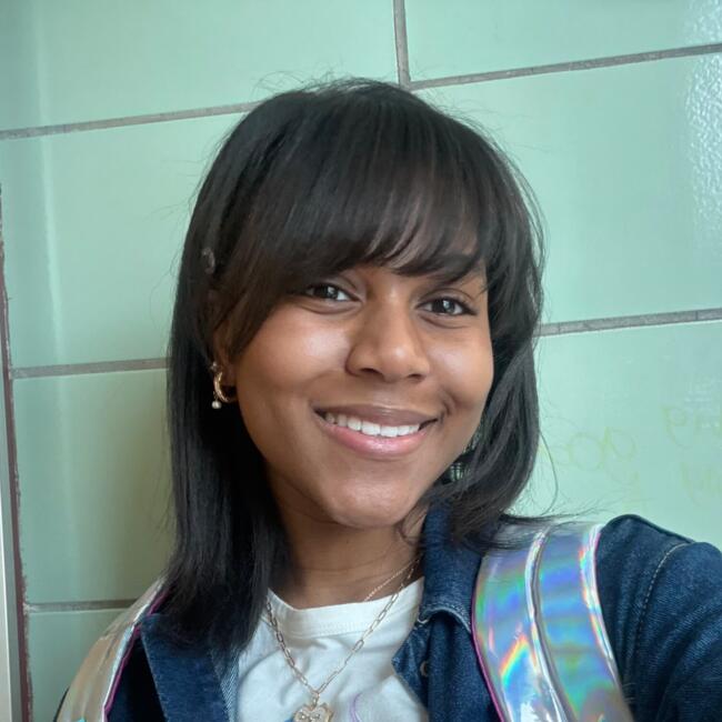 Babysitter in Rochester: Aniya