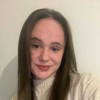 Baby-sitter Gouvix: Tya