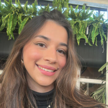 Babá Brasília: Luana