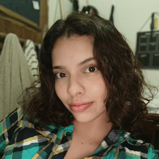 Babysitter in Belém: Julia Vitoria