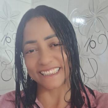 Babysitter in Jardinópolis: Delzuiita