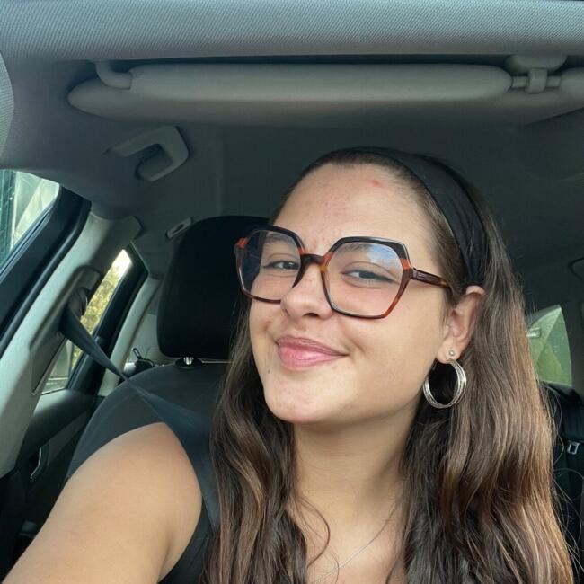 Babysitter in Oeiras: Ângela