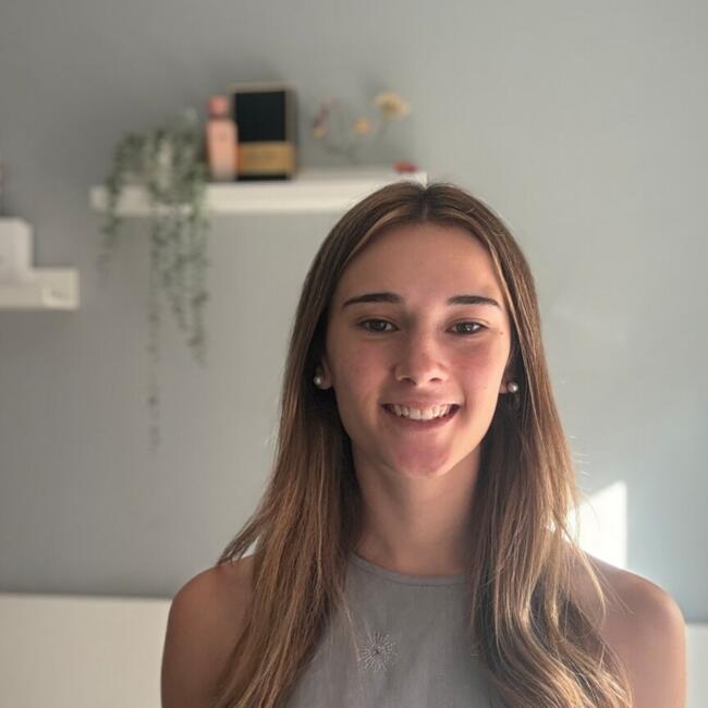 Niñera en Vilanova del Camí: Xenia Vazquez