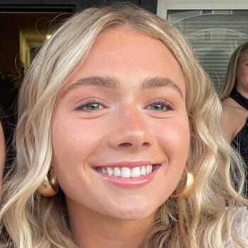 Babysitter in Sligo: Ella