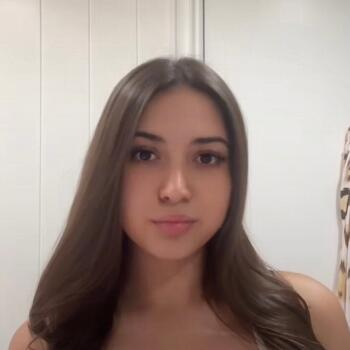 Babysitter in Sydney: Coni