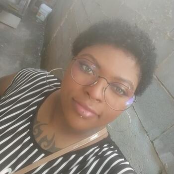 Babysitter in São José dos Campos: Rayssa Eduarda