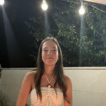 Babysitter in Blanquefort: Lou