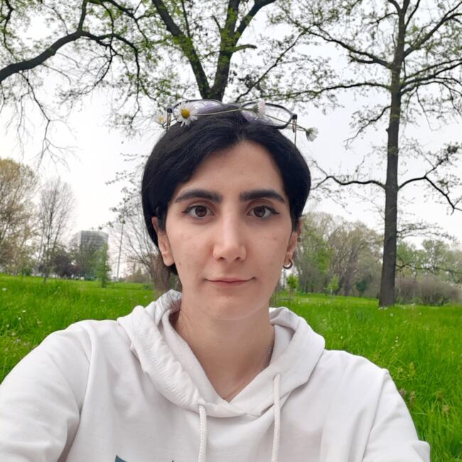 Babysitter a Cesano Boscone: Faeze