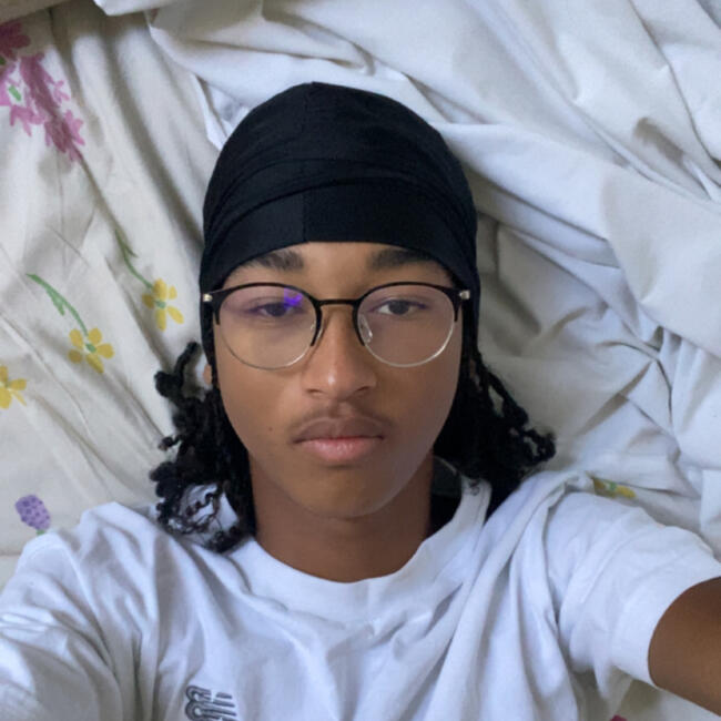 Babysitter in Le Luc: Lionel