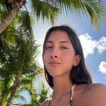 Babysitter in Funes: Julia