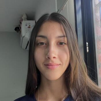 Babysitter in Funes: Julia