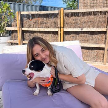 Baby-sitter Le Passage: Nina