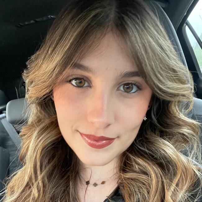 Babysitter in Aveiro: Núria