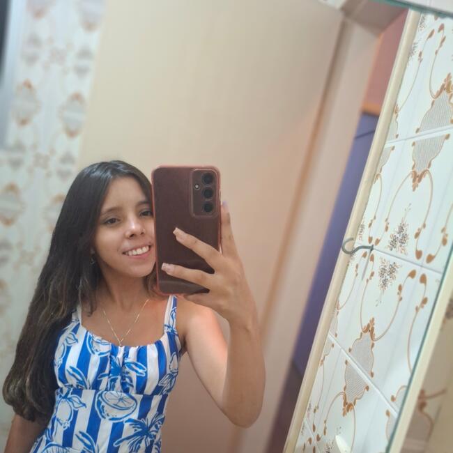 Babysitter in Belo Horizonte: Leticia