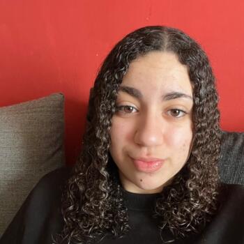 Babysitter in Tourcoing: Elyne