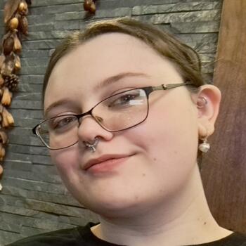 Babysitter in Manchester: Bethany