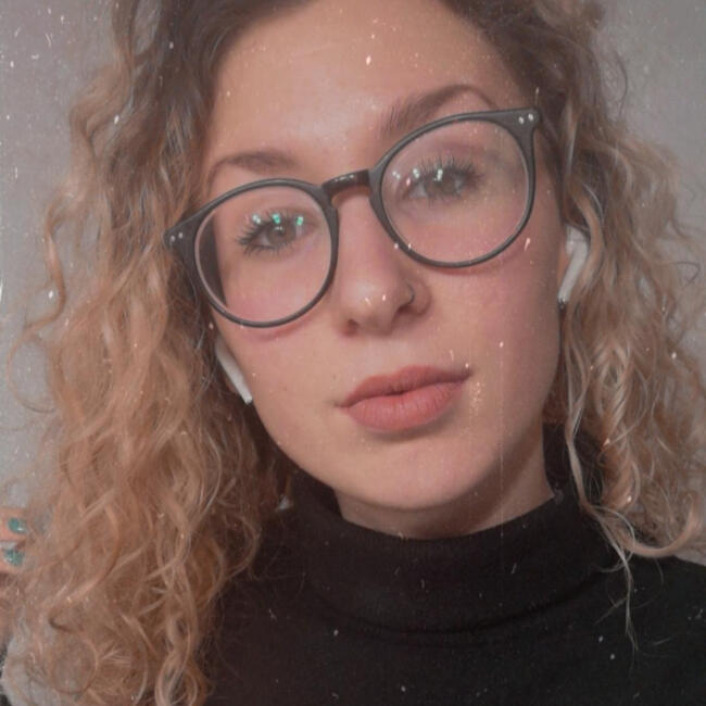 Babysitter a Albiolo: Ioana