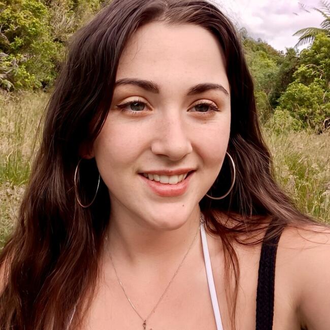 Babysitter in Dunedin: Jazmyn