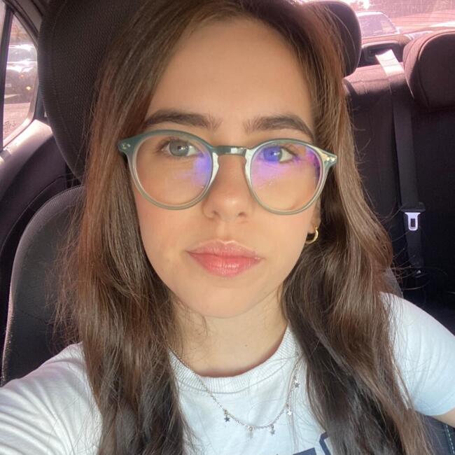 Babysitter in Canoas: Monyque