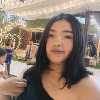 Babysitter in Florencia de Mora: Génesis