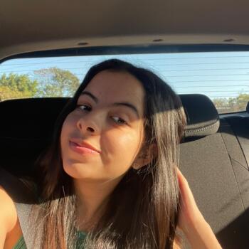 Babysitter in Brasília: Carolina