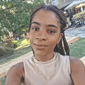 Babysitter Nova Iguaçu: Ariane