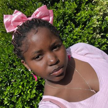 Babysitter in Perth: Lexie Tanaka