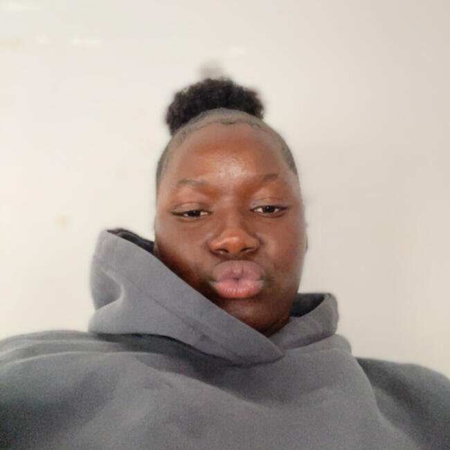 Babysitter in Versailles: Nami